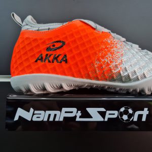 Review giày đá bóng Akka